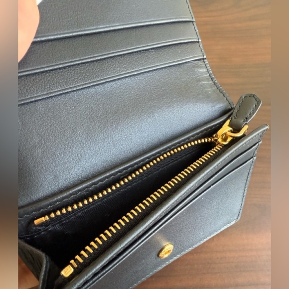 Orginal Prada Wallet Black Leather Card Holder lux brand 
Look brand new - Picture 7 of 14